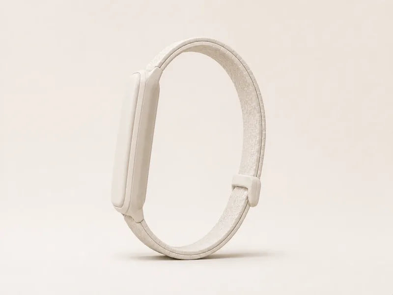 Rear profile view of Mura Band in Chalk